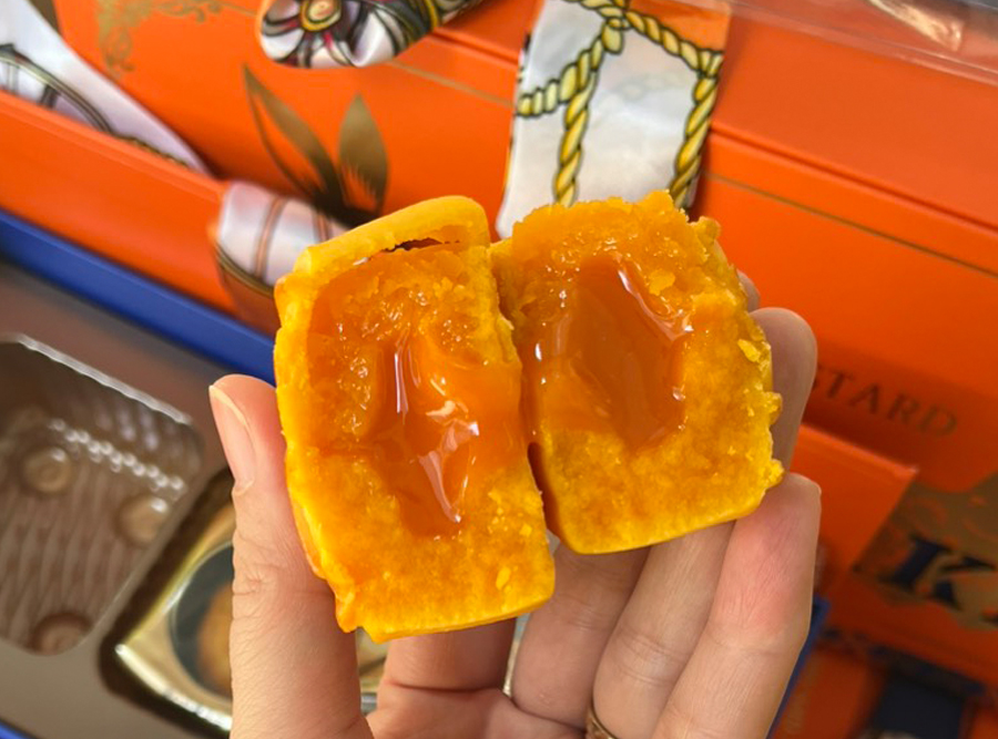 Bánh Lava trứng chảy